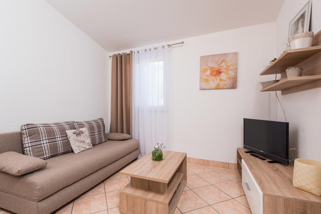 Apartments Karla Оребич Екстер'єр фото
